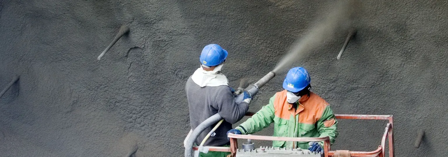 Aanbrengen spuitbeton (foto VBR)