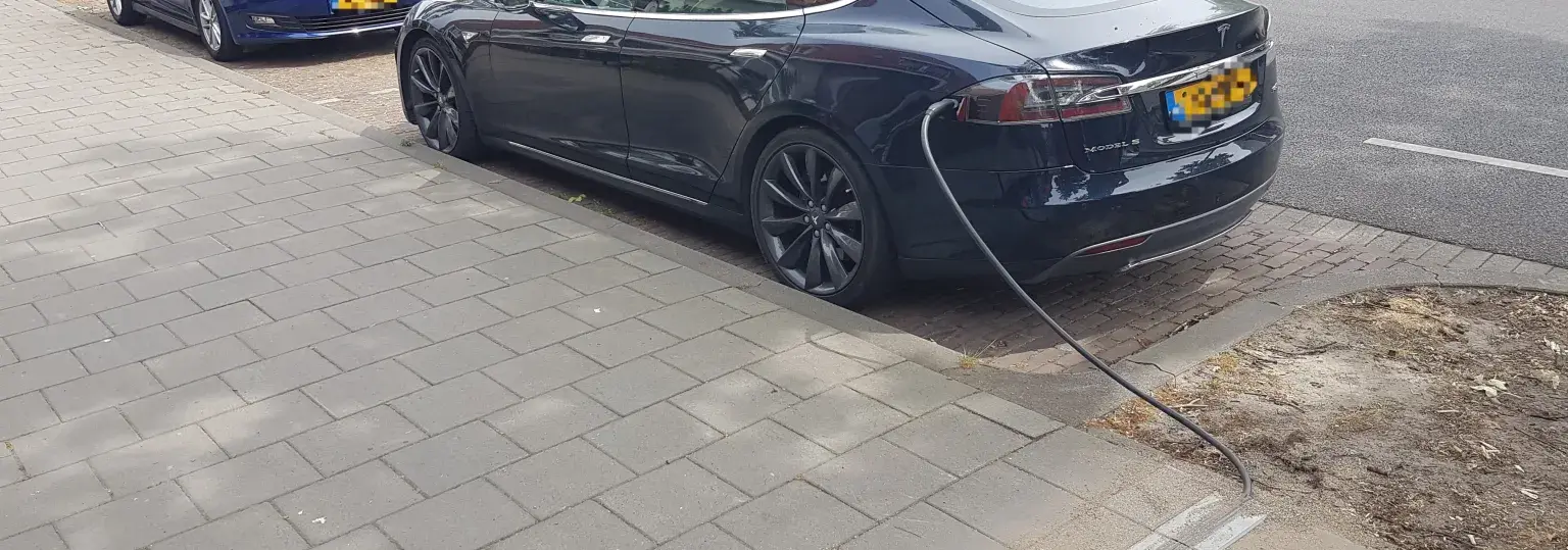 Kabelgoottegel - afbeelding van Struyk Verwo Infra