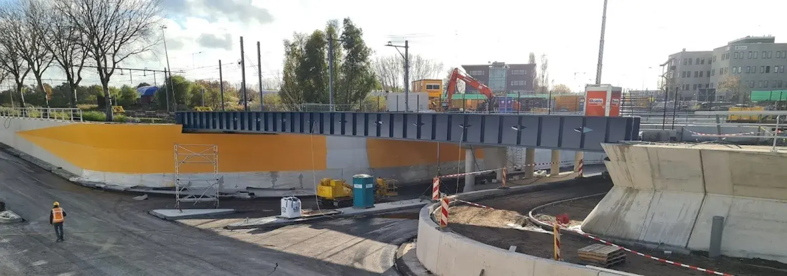 Circulair beton bij de nieuwe onderdoorgang bij de Contactweg in Amsterdam