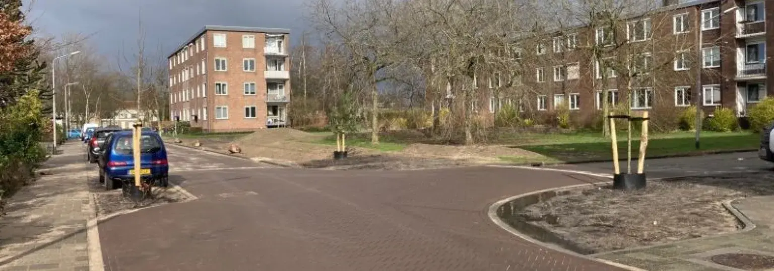 Straat in Nijmegen, nieuwe riolering en bestrating aangelegd