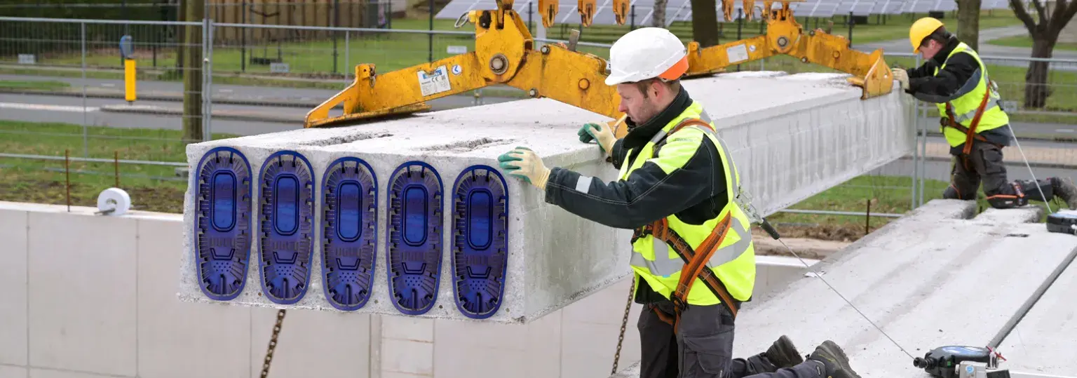 betonhuis-vbi-dikke-kanaalplaatvloer.jpg