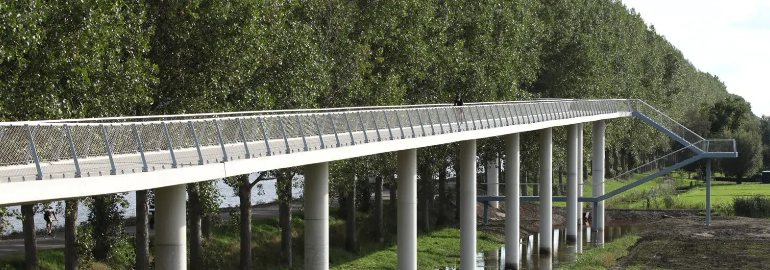 betonhuis_fietsbrug_nigtevecht.jpg