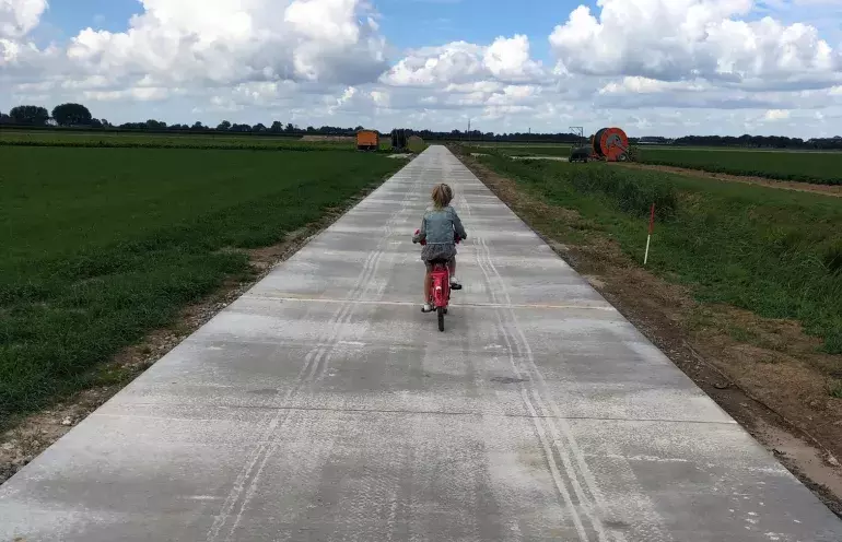 Agrabeton - Kavelpad Almkerk