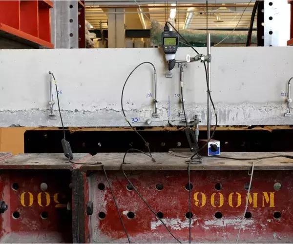 Betonhuis-Constructief Prefab-Breedplaat-Proefopstelling