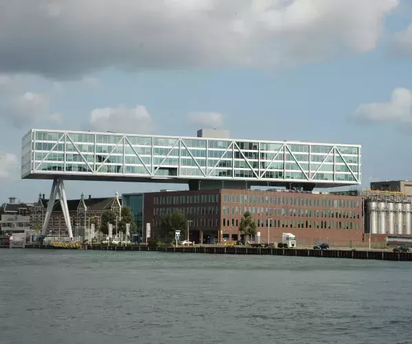De Brug, kantoor Unilever in lichtbeton
