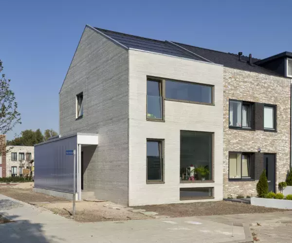 Vooraanzicht, verrassende betonnen woning