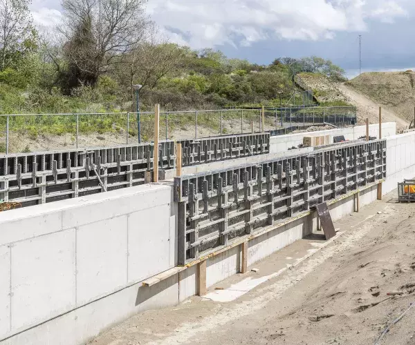 Hunnebeck - Metro aan zee 1