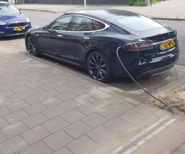 Kabelgoottegel - afbeelding van Struyk Verwo Infra