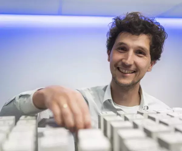 Nick Vervoort in de klimaatkamer