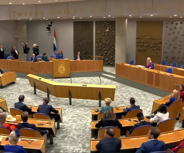 Betonhuis_Tweede_Kamer_Kaag_01